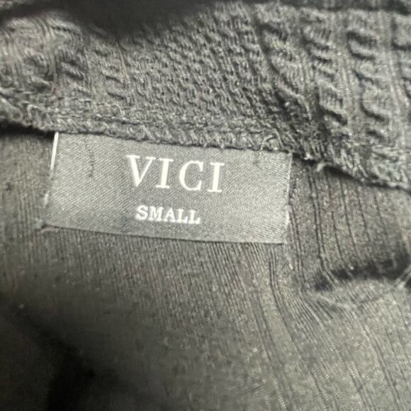 Vici Black Crossback Top Size Small Fringe Trim Boho Casual Boat Neck - Picture 4 of 4